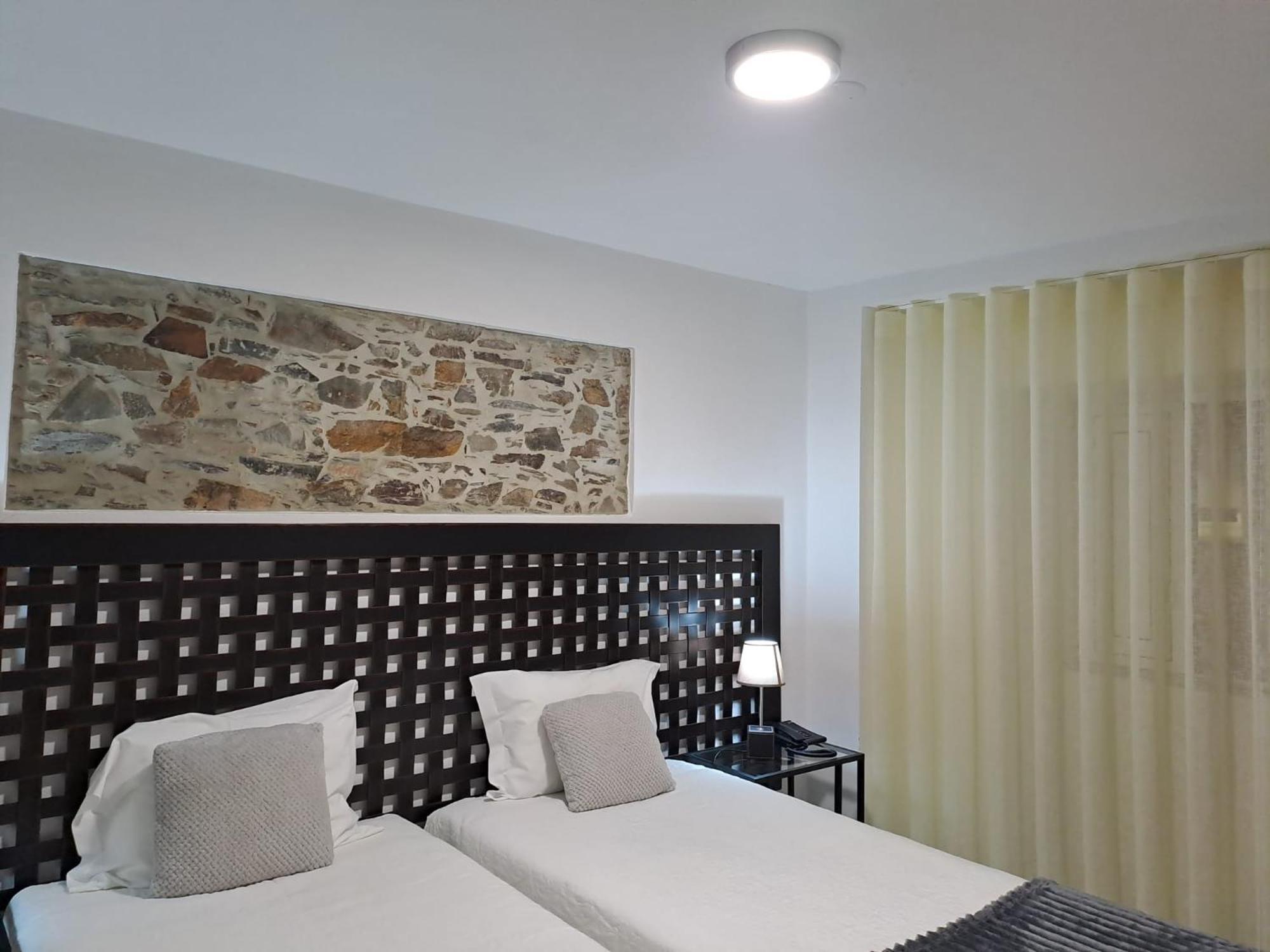 Guest house Largo Da Fonte *